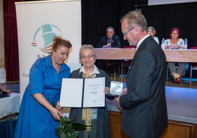 Tarpataki Péterné Ani